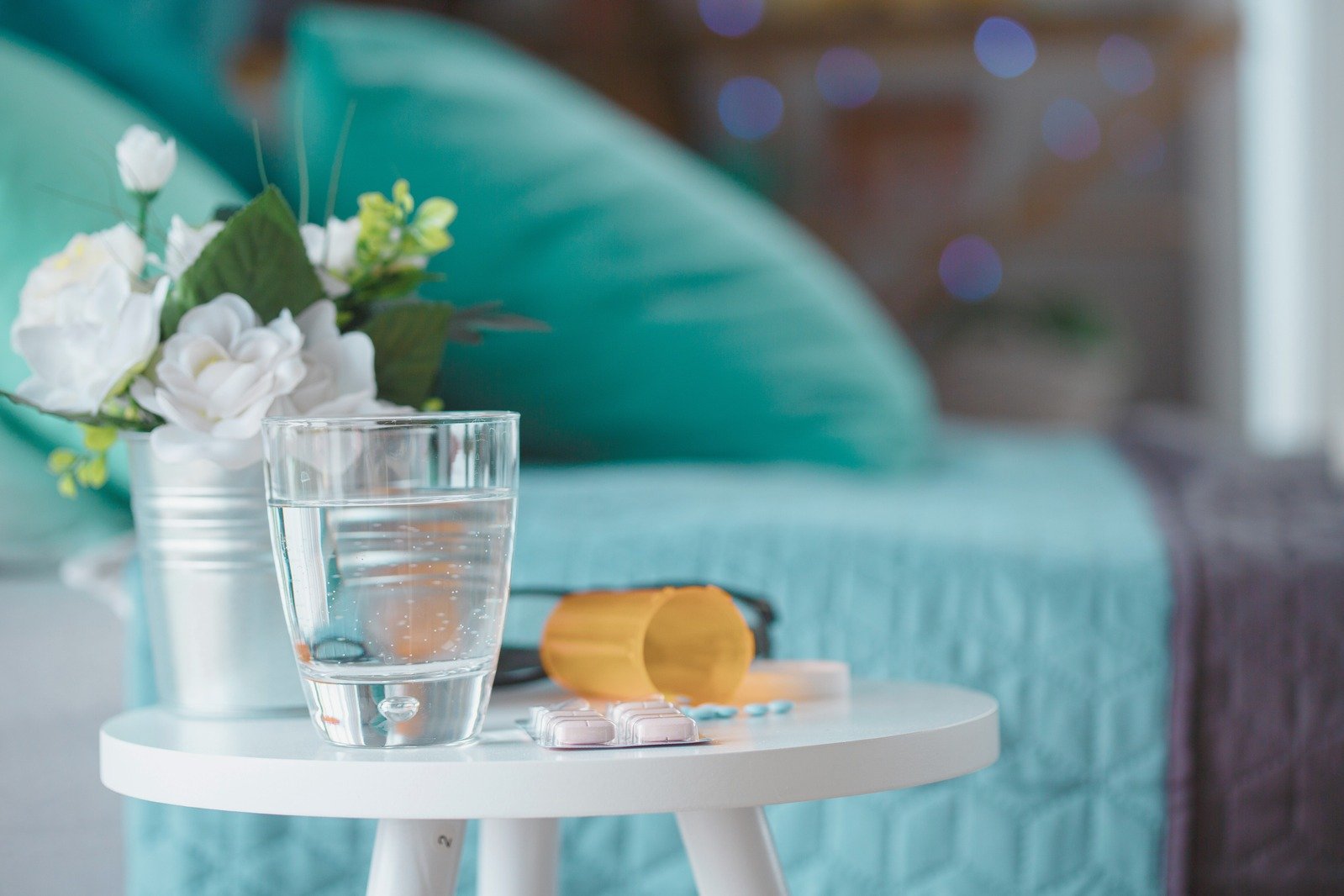 Compassionate companion sitter providing relief for family caregivers